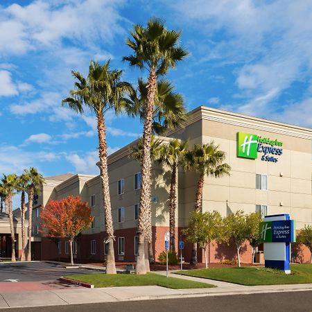 Holiday Inn Express Hotel & Suites Vacaville By Ihg Экстерьер фото