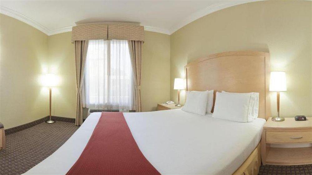 Holiday Inn Express Hotel & Suites Vacaville By Ihg Экстерьер фото